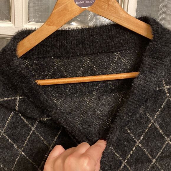 Rihoas Black and Gold Fuzzy Sweater Skirt - Picture 13 of 16